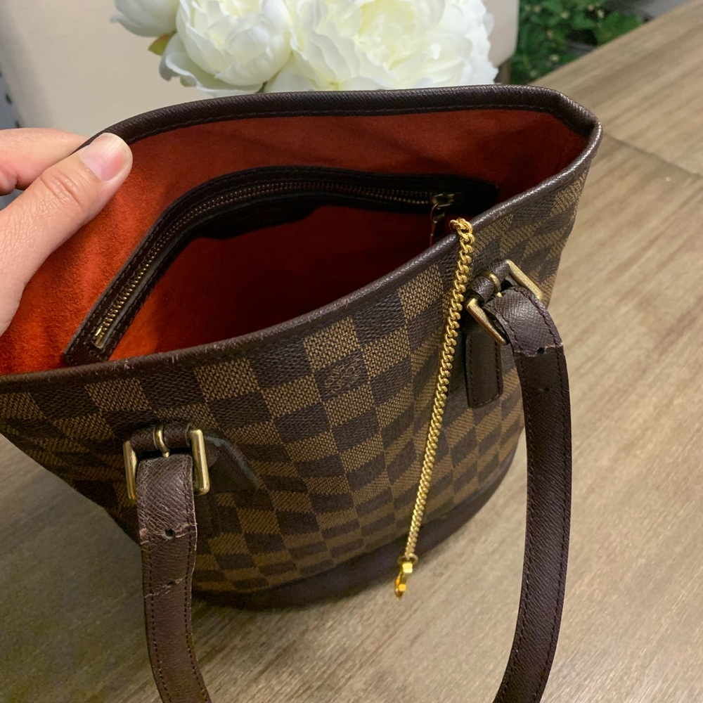 Authentic Louis Vuitton Damier Ebene Marais PM - Picture 10 of 16